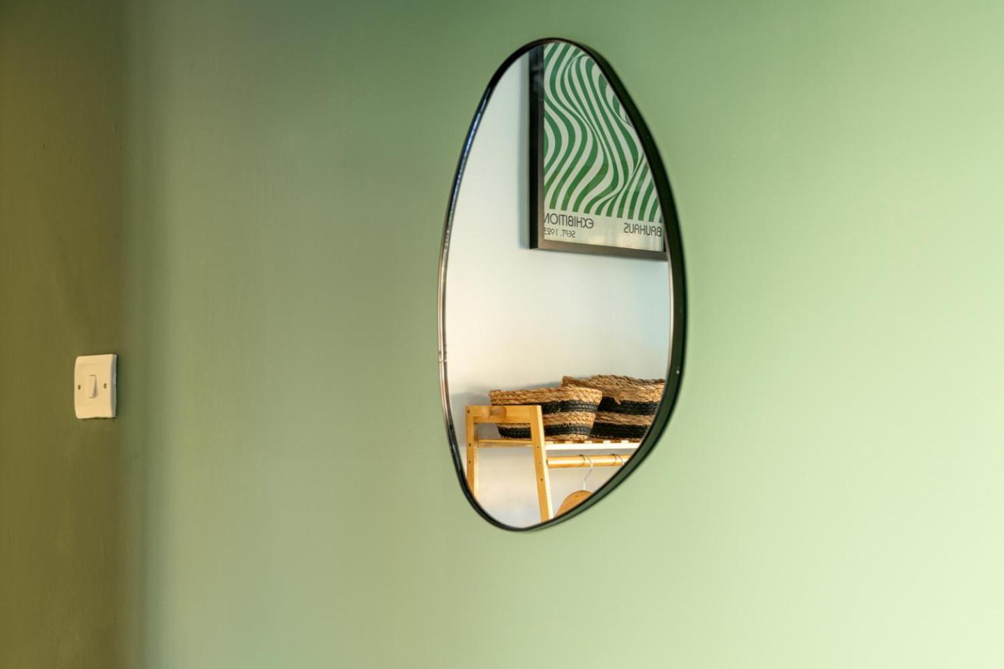 3 Bedroom House - Well Presented - Spacious - Flexible Check In - Free Parking ノッティンガム エクステリア 写真
